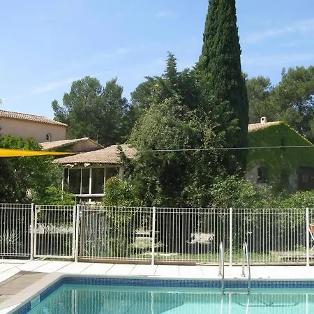 Avec Piscine Et Climatisation Buzignargues